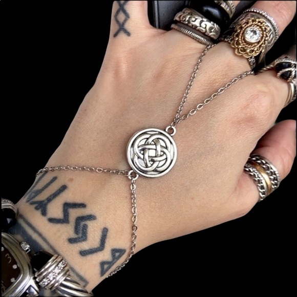 🔴 SALE ! red dot items are 2 for $25 . Bundle more than 3 and its $10 each 🙂 - Picture 9 of 14